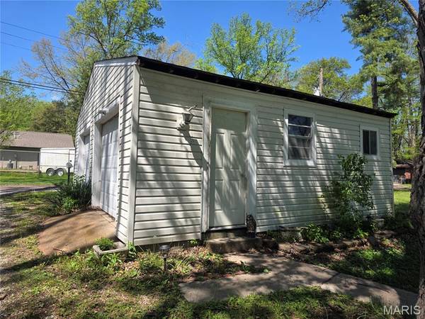 3318 Putnam AVE, Belleville, IL 62226