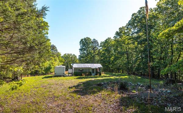 60 Dogwood Ln, Doniphan, MO 63935