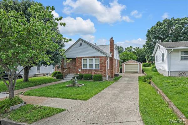 428 W 9th ST, Hermann, MO 65041