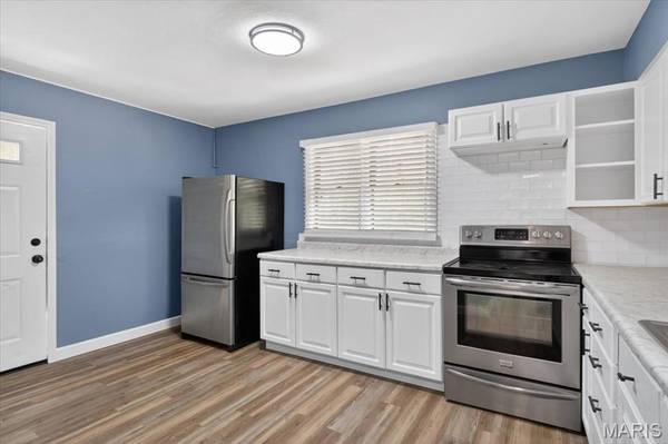 5511 Wilborn DR, St Louis, MO 63136