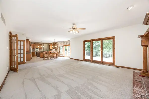 1660 Golf Course DR, Belleville, IL 62220