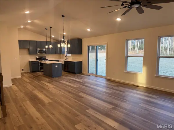 1122 Creech School RD, Troy, MO 63379