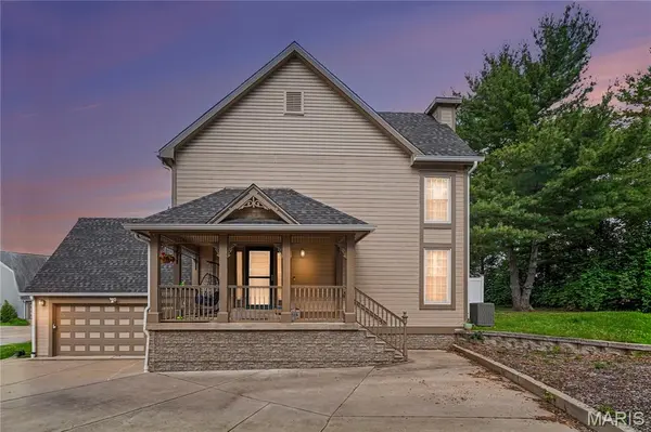 5522 Bourbeuse Common #4,  Weldon Spring,  MO 63304