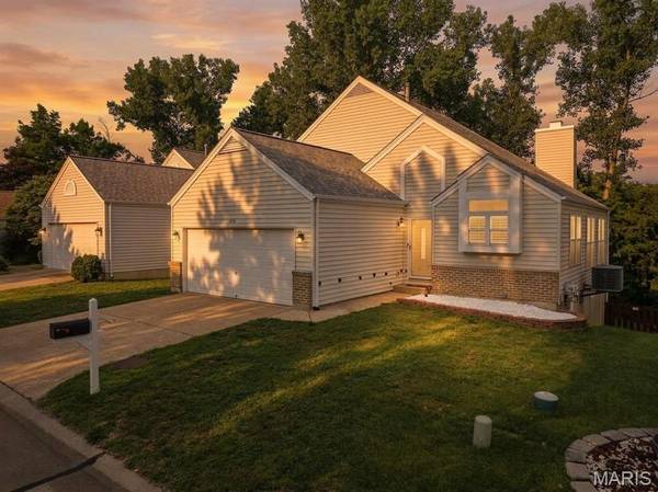 638 Cascade Lake CT, Ballwin, MO 63021