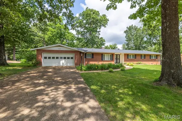 1305 Lurlyn RD, Poplar Bluff, MO 63901