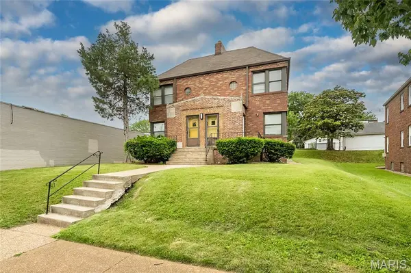 5860 Christy BLVD, St Louis, MO 63116
