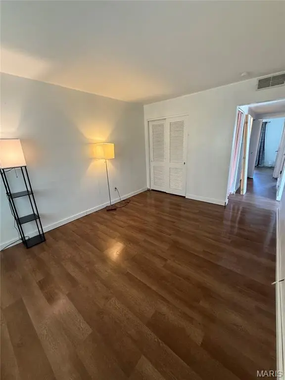 810 Loyola DR, Florissant, MO 63031
