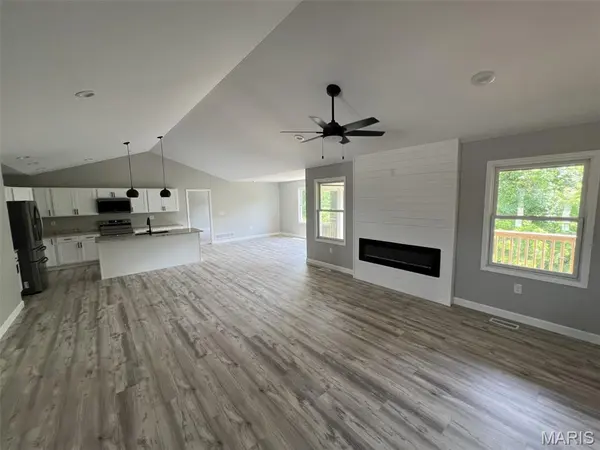 705 McIntosh CT, Hannibal, MO 63401
