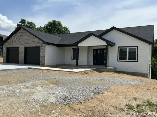 705 McIntosh CT, Hannibal, MO 63401