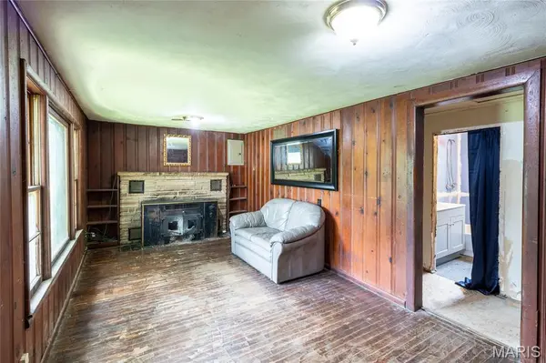 1701 Pearson ST, Waynesville, MO 65583