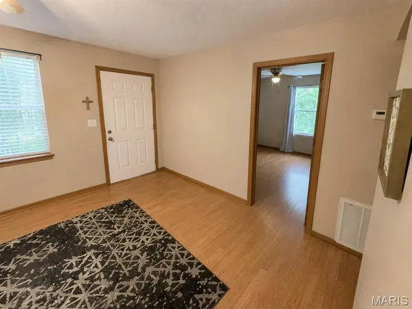 9724 Highway HH, Robertsville, MO 63072