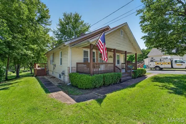 990 Virginia Mines RD, St Clair, MO 63077