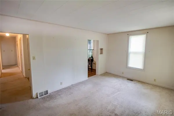 3308 Fernwood AVE, Alton, IL 62002