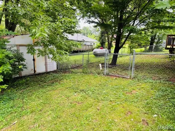 436 Hickory ST, Steelville, MO 65565