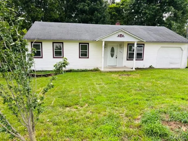 436 Hickory ST, Steelville, MO 65565