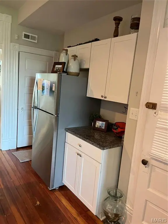 1806 Allen AVE, St Louis, MO 63104