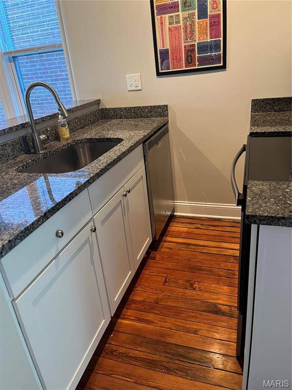 1806 Allen AVE, St Louis, MO 63104