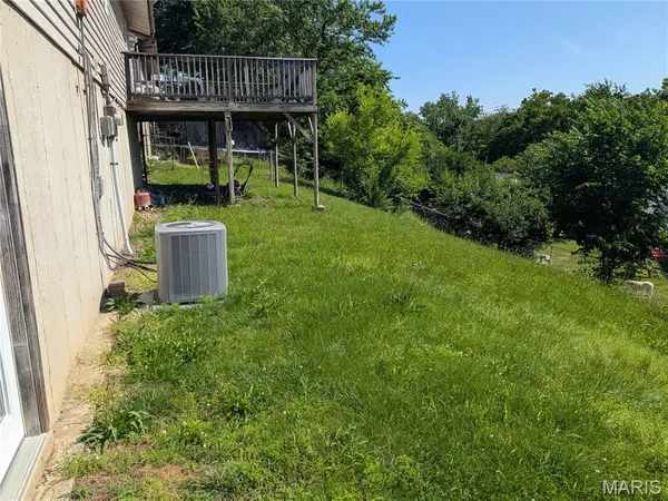 2552 Somerville DR, High Ridge, MO 63049