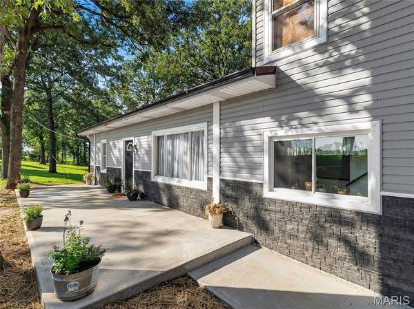 1838 Spring Bluff RD, Sullivan, MO 63080
