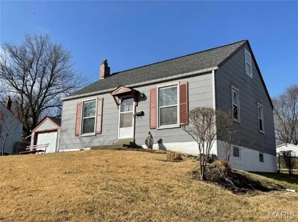 407 Coppinger DR, Ferguson, MO 63135