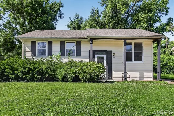 1440 Columbus DR, St Louis, MO 63138