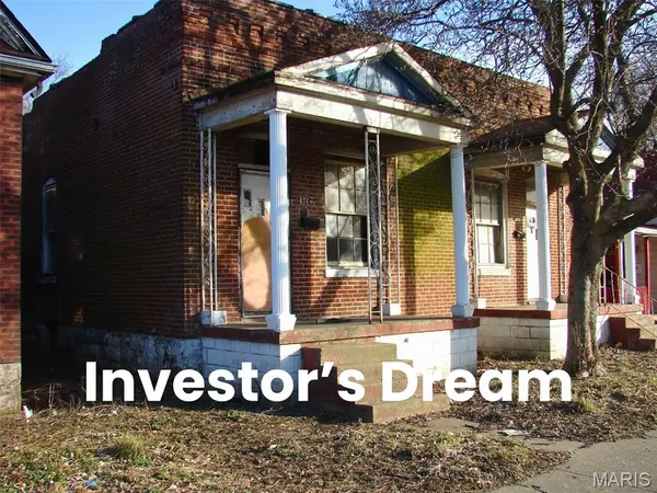472 N 25th ST, East St Louis, IL 62205