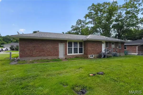 9625 Colony DR, St Louis, MO 63137