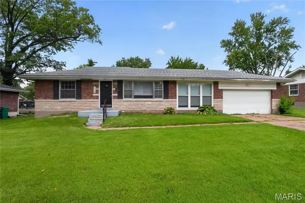 9625 Colony DR, St Louis, MO 63137