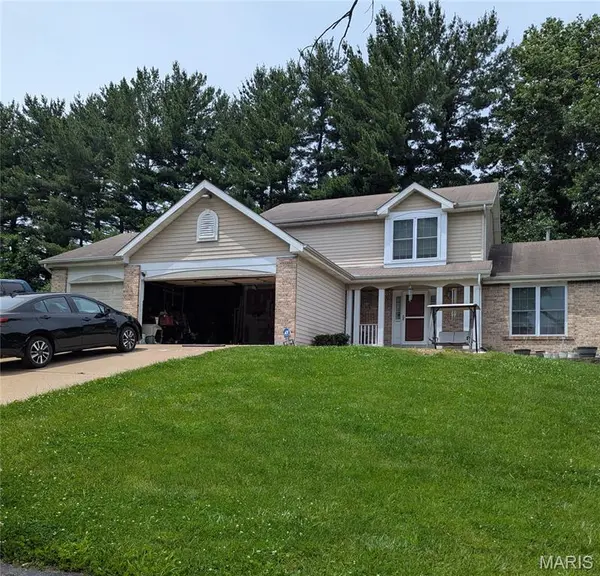 13600 Old Halls Ferry RD, Florissant, MO 63033