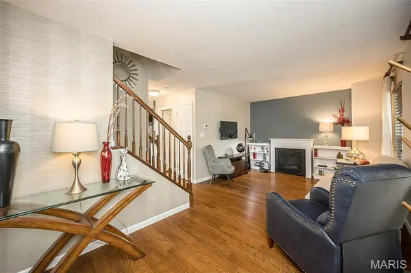 3193 Canal ST, St Charles, MO 63301