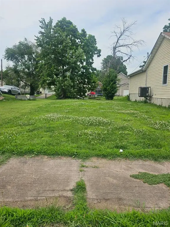 3939 Cottage AVE, St Louis, MO 63113