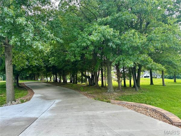 2941 Trapper TRL, Wentzville, MO 63385