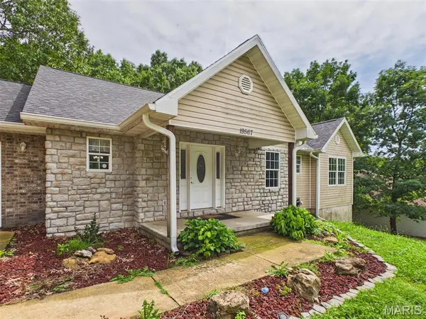 19567 Landry LN, Waynesville, MO 65583