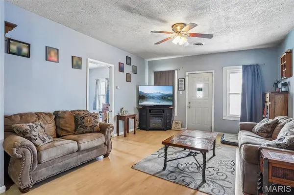 226 E Sargent ST, Litchfield, IL 62056