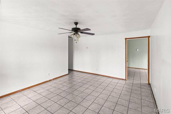1517 Doris AVE, Cahokia, IL 62206