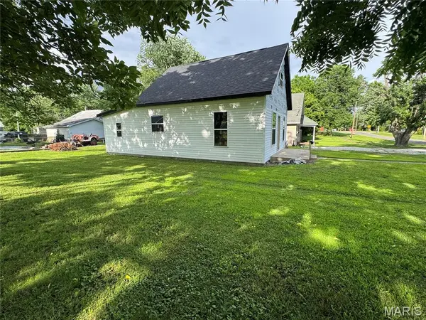 603 E Chestnut ST, Gillespie, IL 62033
