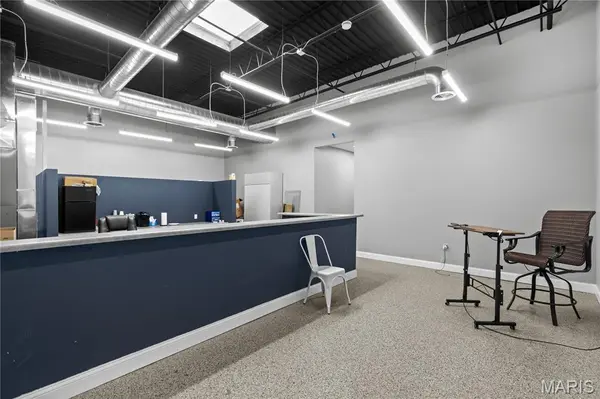 1335 Charlestown Industrial DR, St Charles, MO 63303