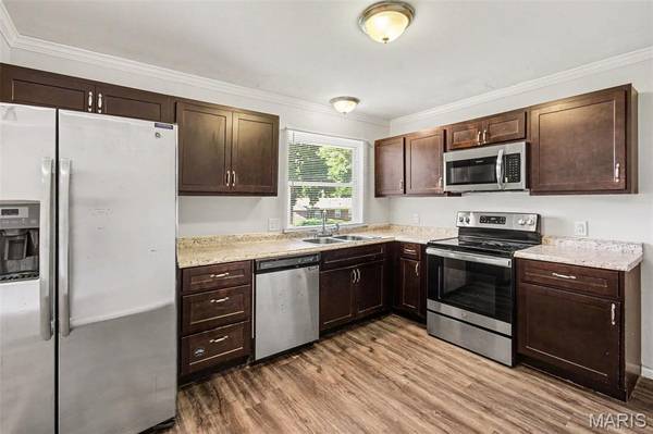 4423 Caracalla DR, Florissant, MO 63033