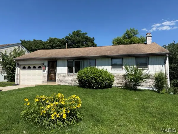 9732 Gloucester DR, St Louis, MO 63137