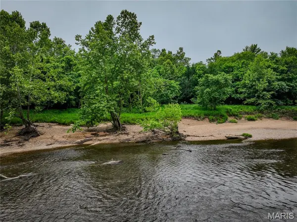 4359 Riverside RD, Cuba, MO 65453