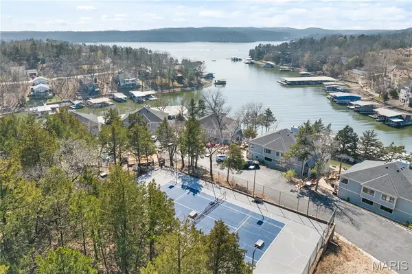 6620 E Lake Point DR #18, Osage Beach, MO 65065