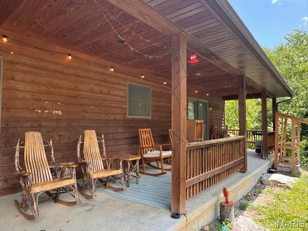 2 Bluffview CT, New Florence, MO 63363