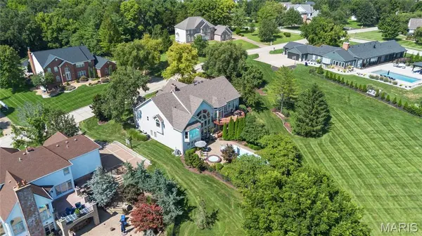 5407 Guinevere DR, Weldon Spring, MO 63304