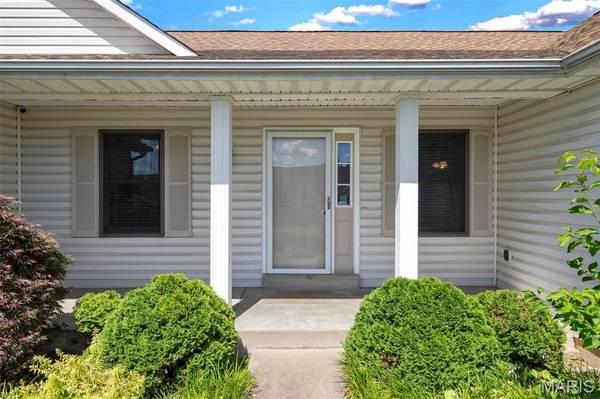 1290 Summer Lynne DR, O'fallon, MO 63366