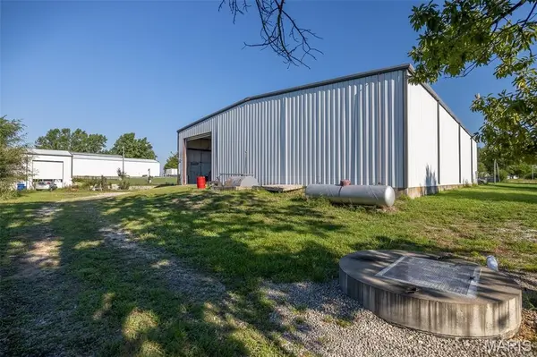 20750 Ostrich DR, Lebanon, MO 65536