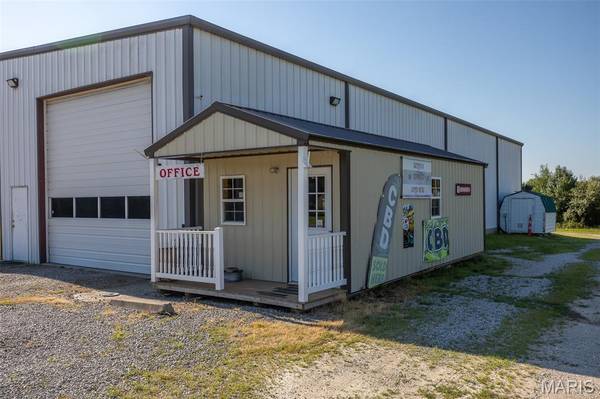 20750 Ostrich DR, Lebanon, MO 65536