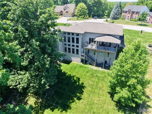 120 El Rancho DR, Hannibal, MO 63401
