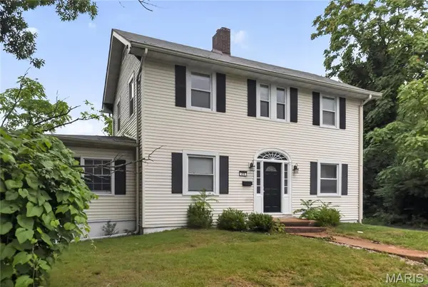 216 Harrison AVE, St Louis, MO 63135