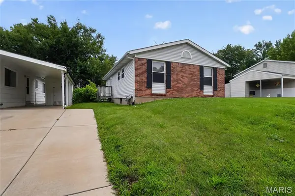 2583 Robley DR, St Louis, MO 63136