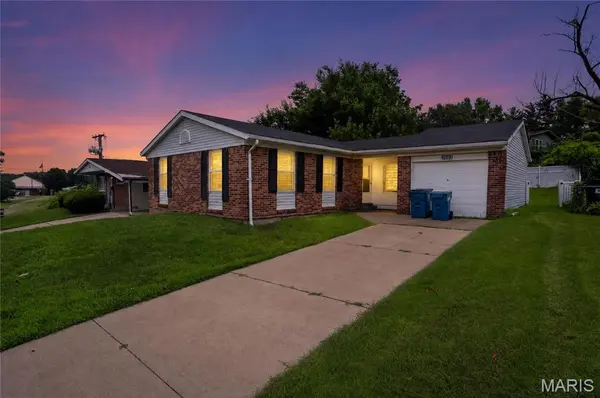 2583 Robley DR, St Louis, MO 63136
